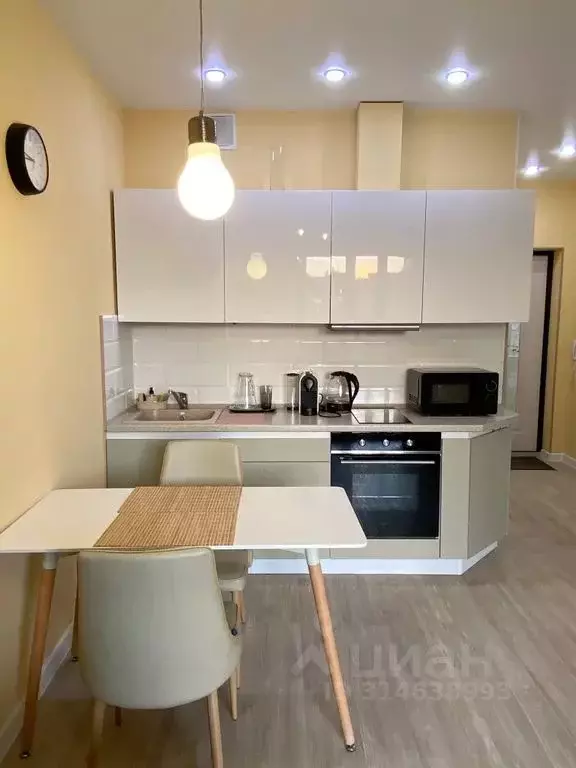 Студия Иркутская область, Иркутск ул. 4-я Советская, 30 (40.0 м) - Фото 1