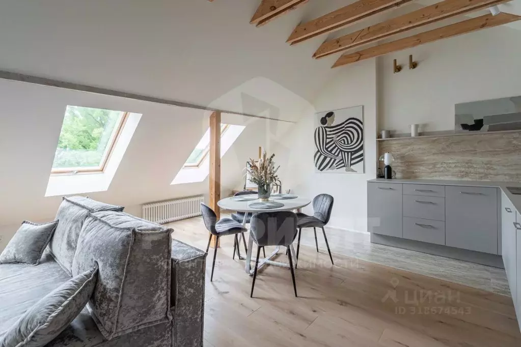 3-к кв. Калининградская область, Калининград Верхнеозерная ул., 13А ... - Фото 1