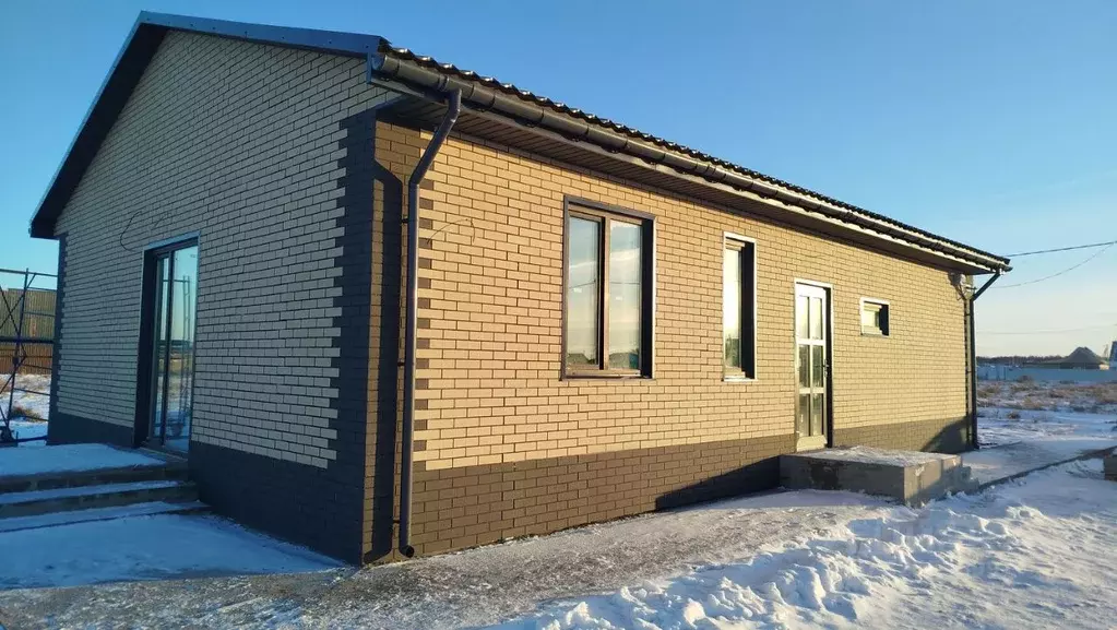 Дом в Омская область, Омский район, пос. Магистральный  (97 м) - Фото 2