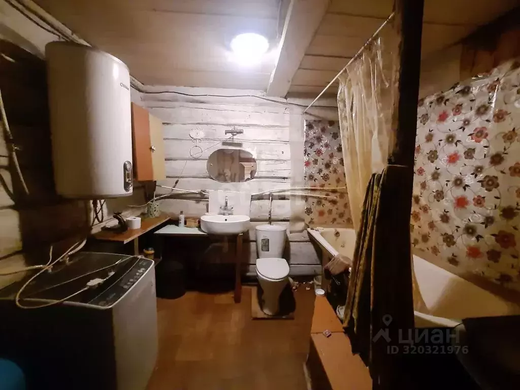 Дом в Псковская область, Пыталовский муниципальный округ, д. Магиново  ... - Фото 1