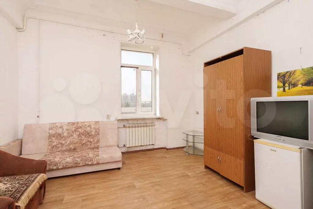 Комната 14,7 м в 5-к., 6/6 эт. - Фото 1