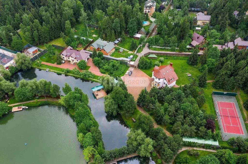 Дом в Московская область, Наро-Фоминский городской округ, д. ... - Фото 1