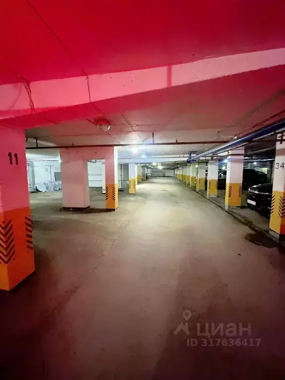 Гараж в Свердловская область, Екатеринбург ул. Красноармейская, 41 (31 ... - Фото 0
