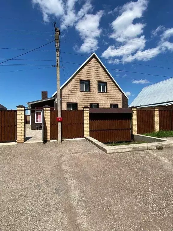 Дом в Башкортостан, Стерлитамакский район, Отрадовский сельсовет, с. ... - Фото 2