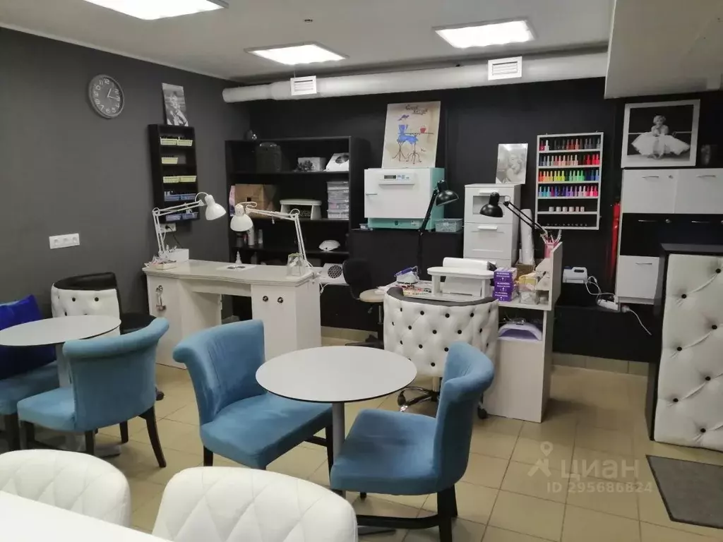 Помещение свободного назначения в Санкт-Петербург, Санкт-Петербург, ... - Фото 0