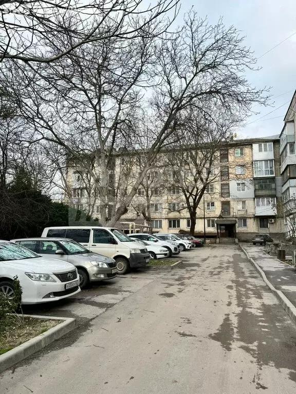 3-комнатная квартира: Симферополь, Енисейская улица, 7 (63.5 м) - Фото 0