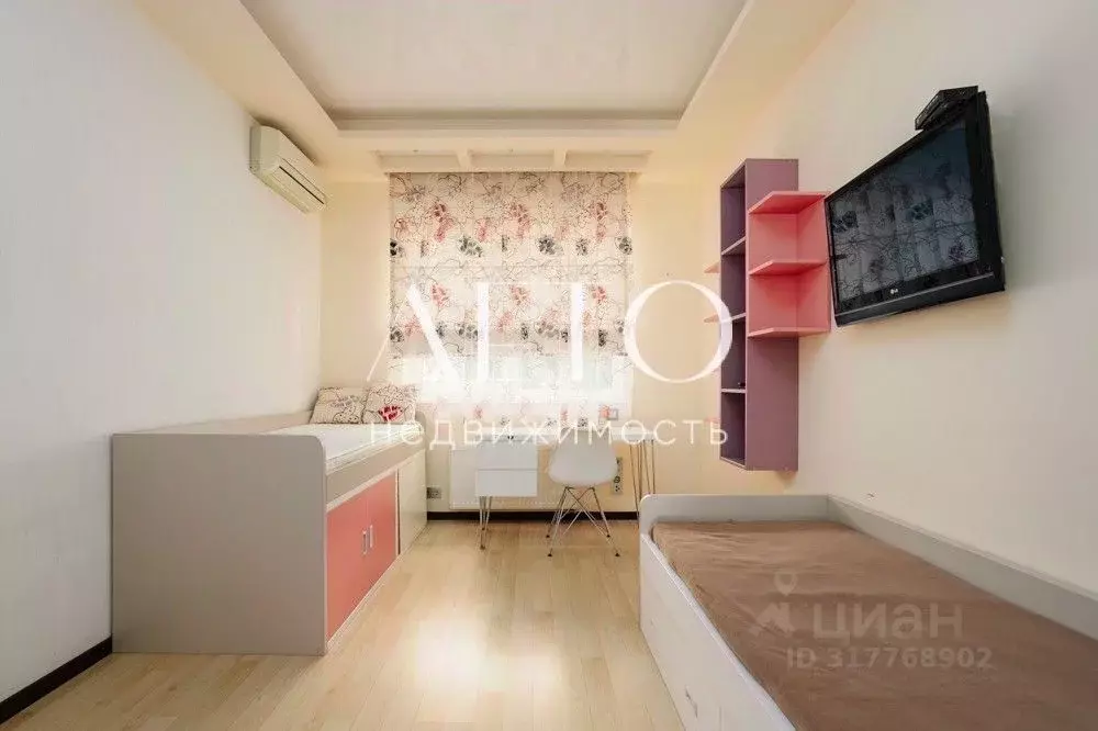 3-к кв. Краснодарский край, Сочи Бытха мкр, ул. Бытха, 41/18 (87.0 м) - Фото 0