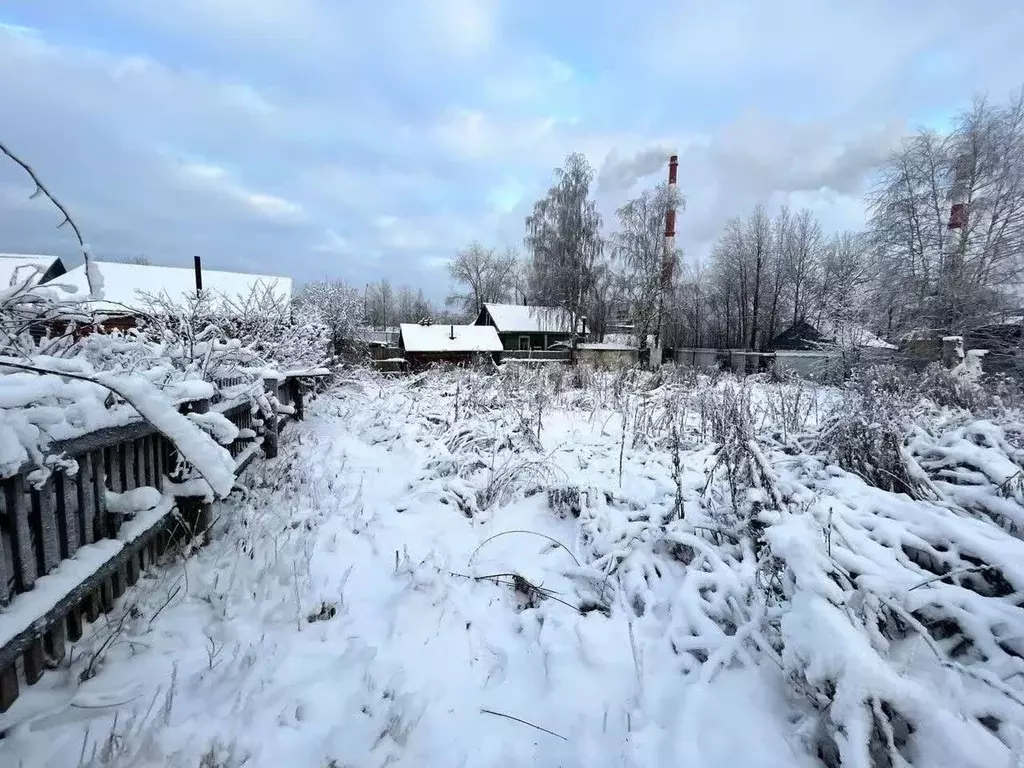 Участок в Коми, Сыктывкар ул. Старовского, 4А (5.8 сот.) - Фото 0