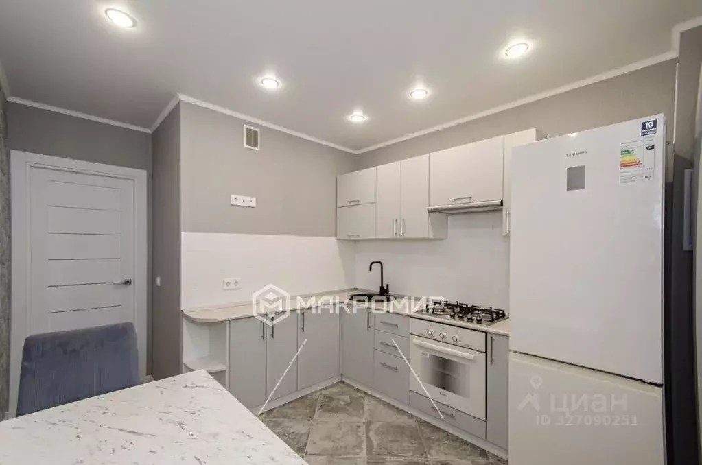 1-к кв. Брянская область, Брянск ул. Имени О.Н. Строкина, 1 (42.0 м) - Фото 2