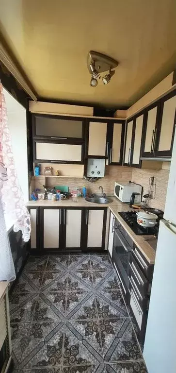 4-к. квартира, 60 м, 5/5 эт. - Фото 1