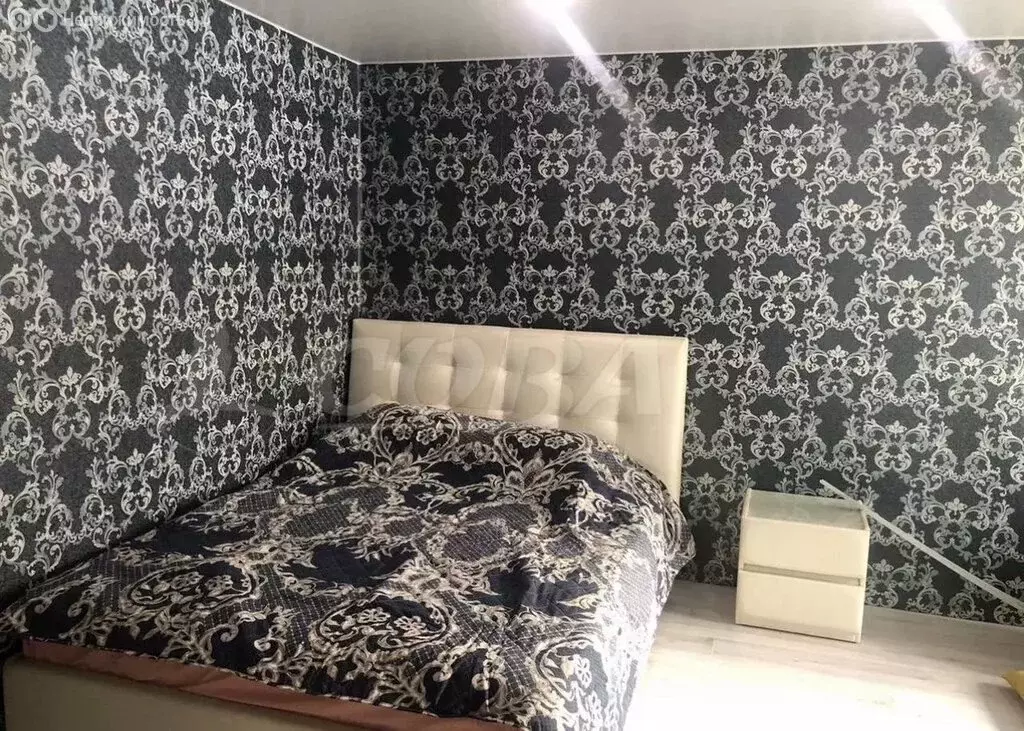 1-комнатная квартира: Тюмень, микрорайон Мыс, улица Малиновского, 8 ... - Фото 2