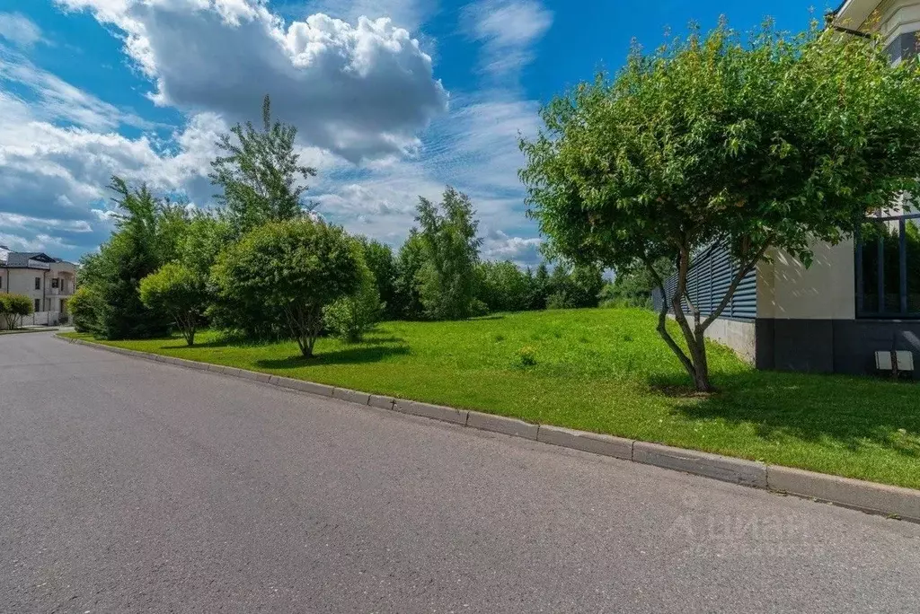 Участок в Москва д. Зименки, 79/61 (27.56 сот.) - Фото 1