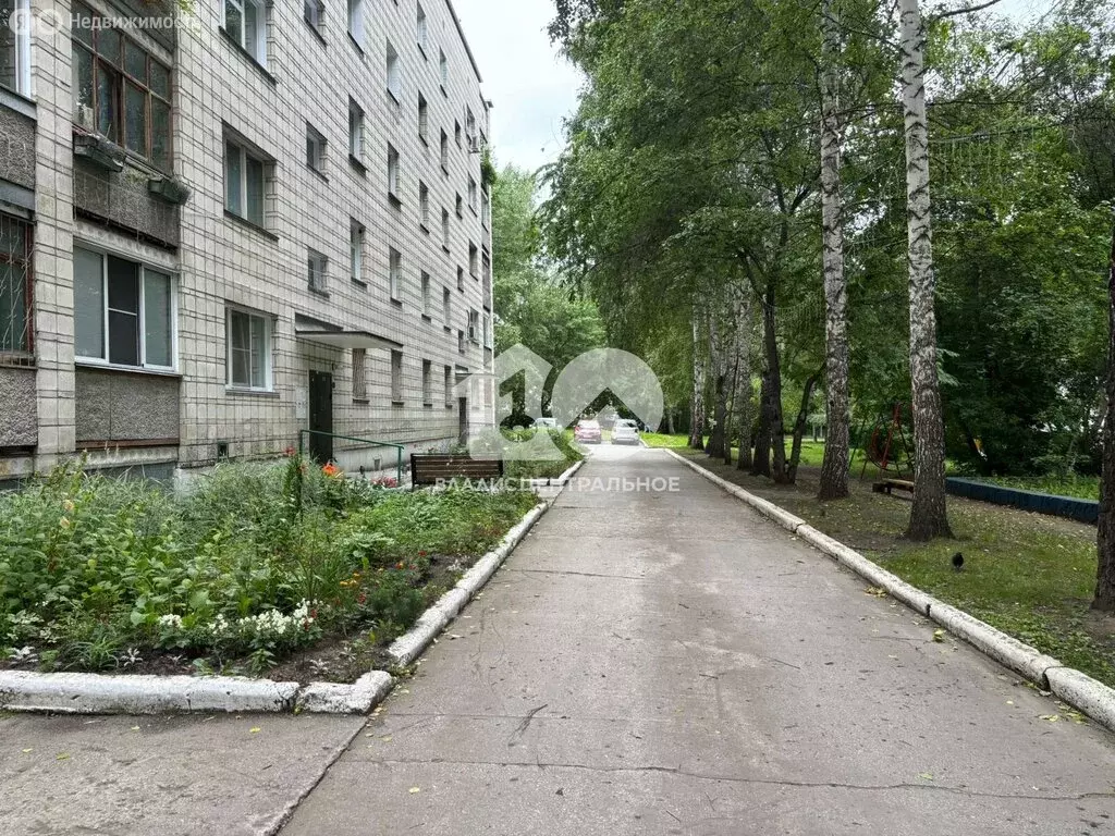 3-комнатная квартира: Новосибирск, Советский район, микрорайон ... - Фото 0