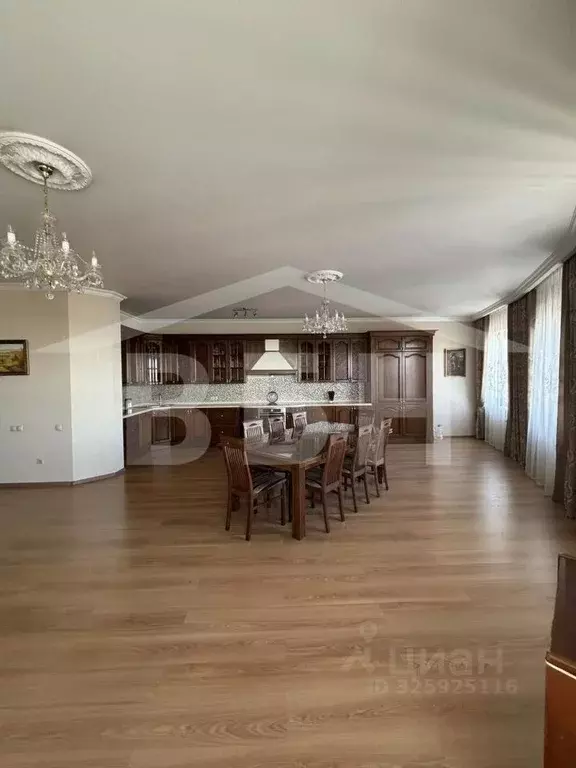 3-к кв. Воронежская область, Воронеж ул. Ленина, 56 (206.7 м) - Фото 1