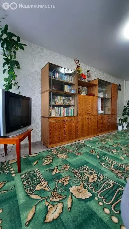 4-комнатная квартира: Саяногорск, микрорайон Советский, 34Б (73.2 м) - Фото 1
