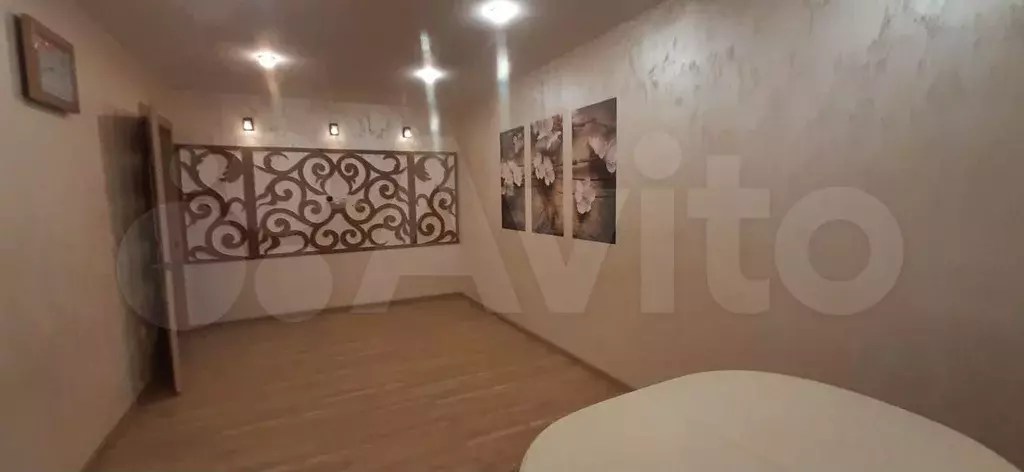 3-к. квартира, 60м, 2/5эт. - Фото 1