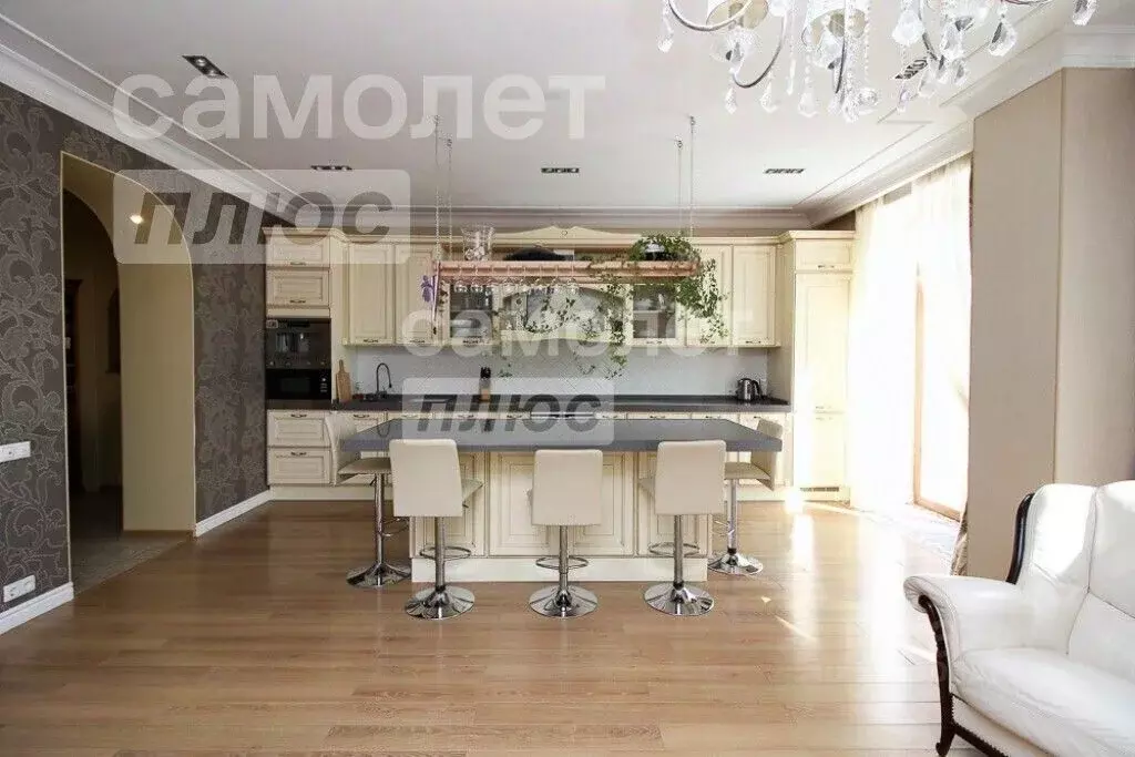 5-к кв. Владимирская область, Владимир Судогодское ш., 29 (235.0 м) - Фото 0