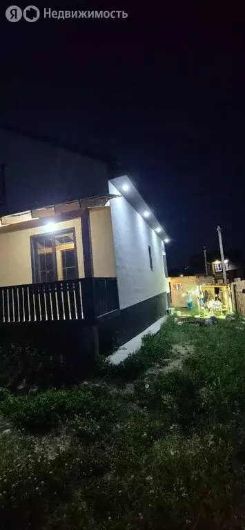 Дом в Мамоны, улица Александра Дербышева (160 м) - Фото 0