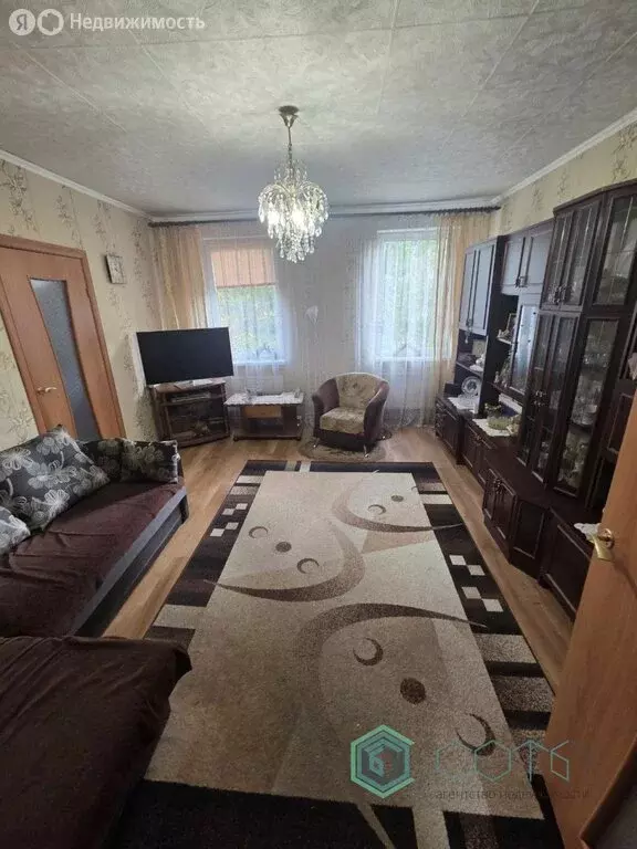 3-комнатная квартира: Гурьевск, Садовая улица, 2 (64 м) - Фото 0