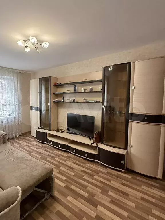 1-к. квартира, 39,1 м, 1/10 эт. - Фото 1