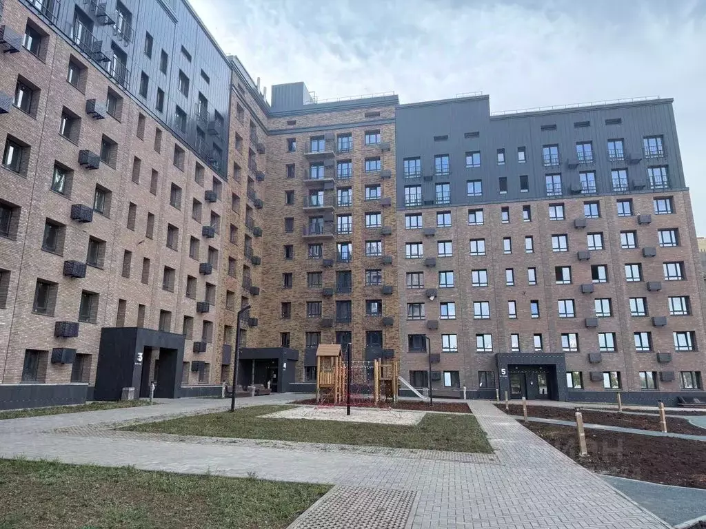 3-к кв. Оренбургская область, Оренбург ул. Яицкая, 11 (73.9 м) - Фото 1