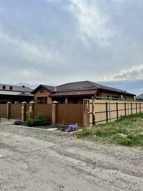 Дом в Ростовская область, Аксайский район, Щепкинское с/пос, пос. ... - Фото 1