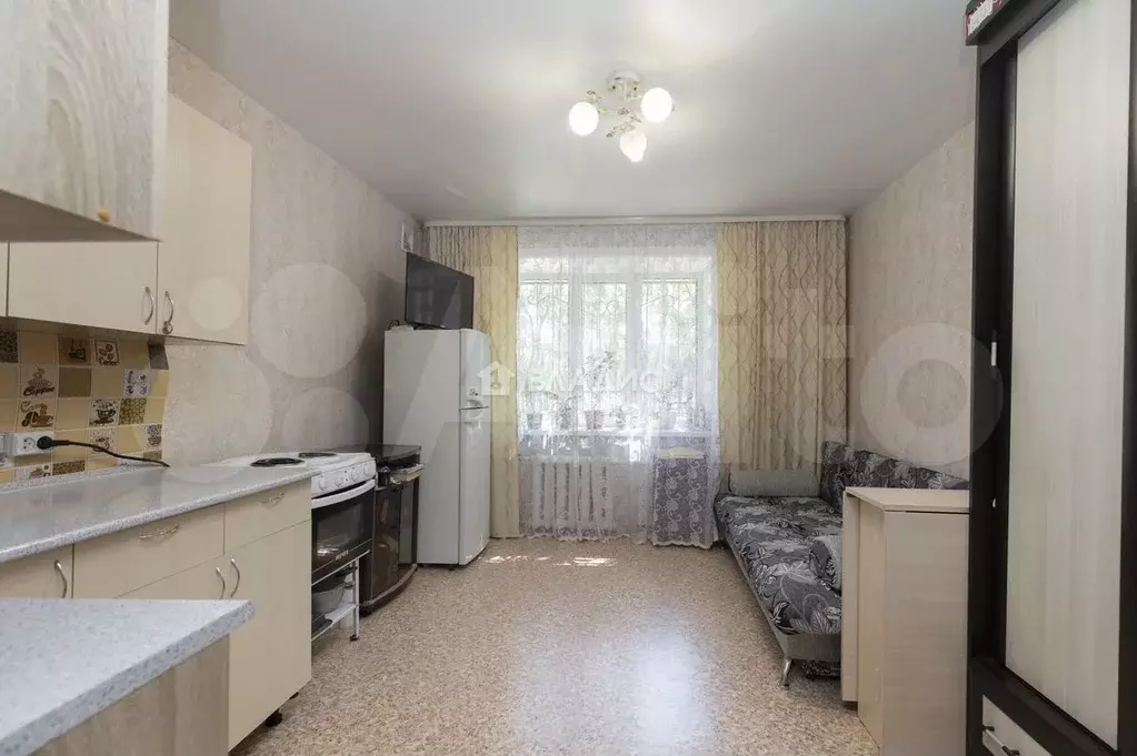 Комната 13,2 м в 8-к., 1/5 эт. - Фото 1