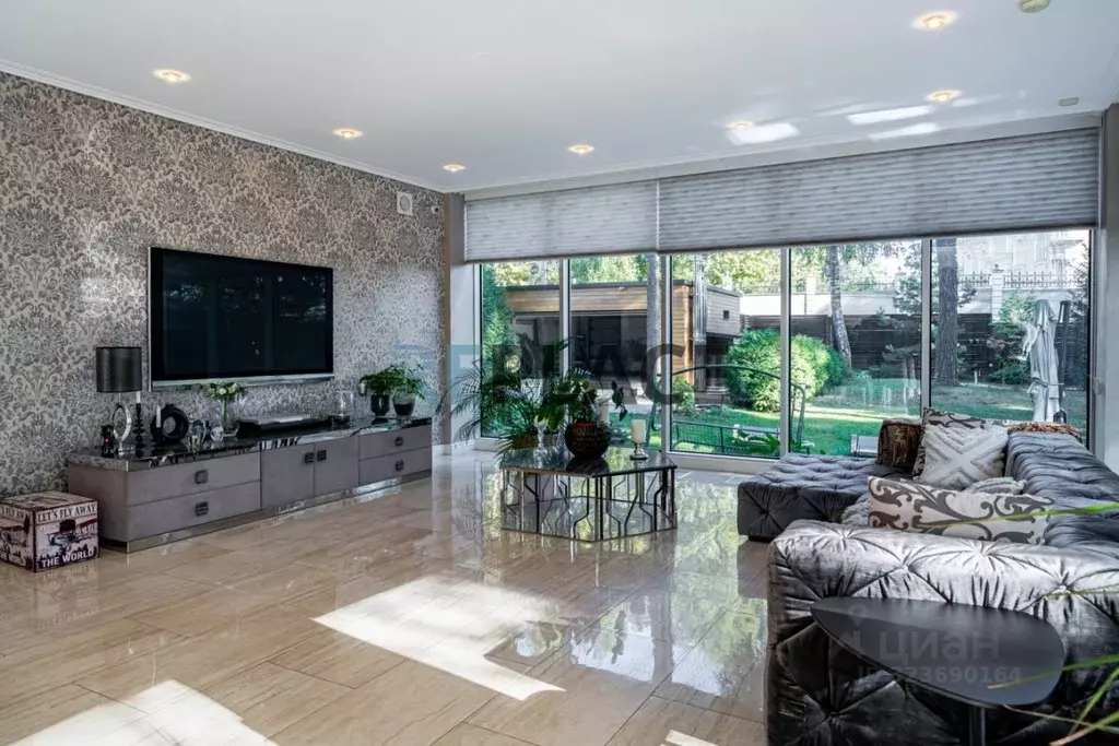 Дом в Московская область, Химки городской округ, д. Юрлово  (565 м) - Фото 2