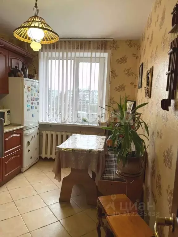 3-к кв. Брянская область, Дятьково Первомайский пер., 1 (68.8 м) - Фото 1