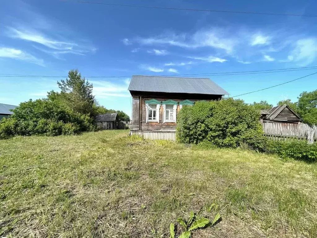 Дом в Ульяновская область, Сенгилеевский район, Елаурское с/пос, с. ... - Фото 2