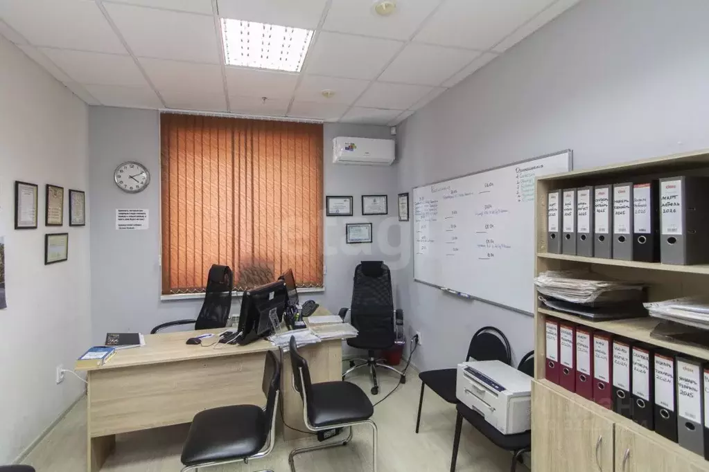 Офис в Тюменская область, Тюмень ул. 50 лет ВЛКСМ, 51 (13 м) - Фото 1