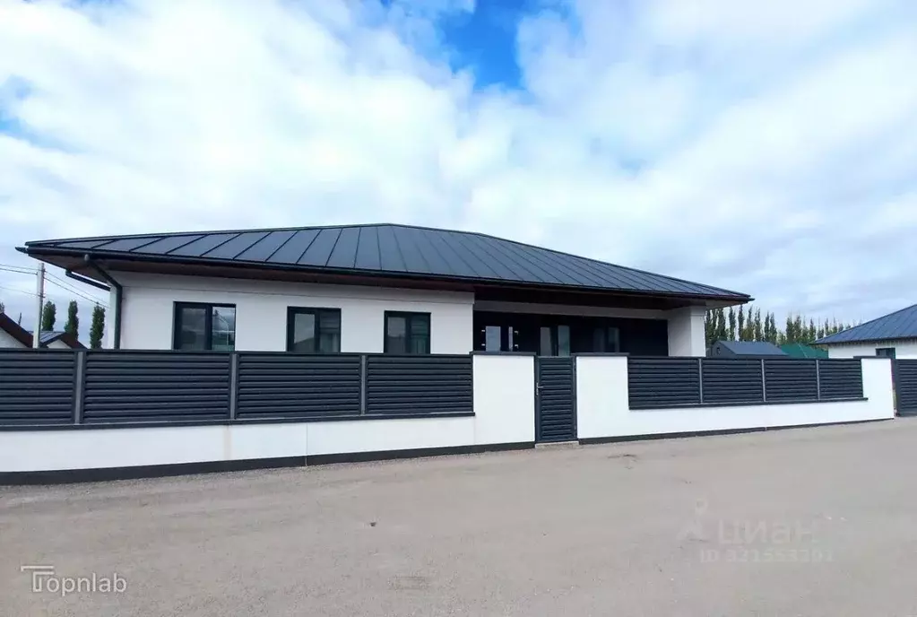 Коттедж в Саратовская область, Энгельсский район, Красноярское ... - Фото 1