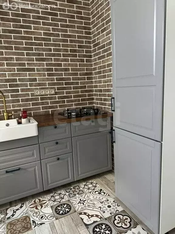 2-комнатная квартира: Калининград, улица Фортовая Дорога, 9 (78.6 м) - Фото 2