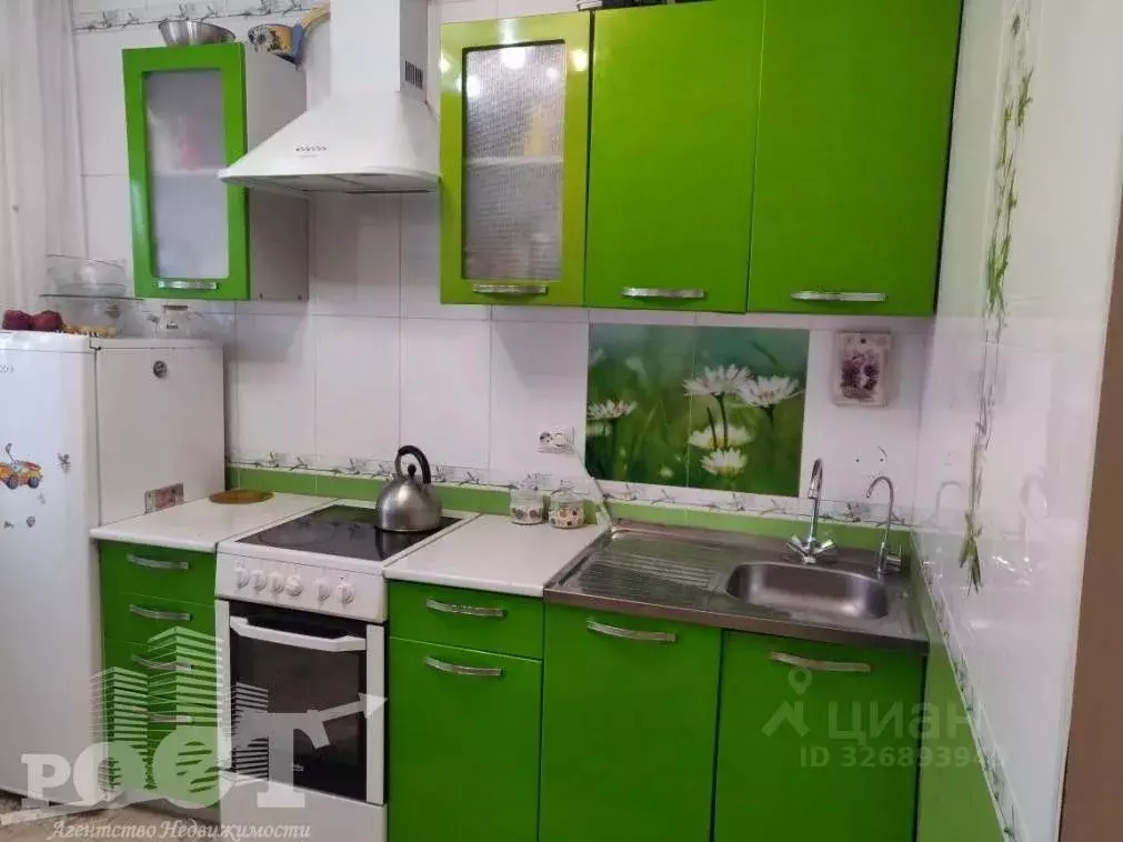 2-к кв. Приморский край, Артем ул. 1-я Рабочая, 35 (53.0 м) - Фото 0