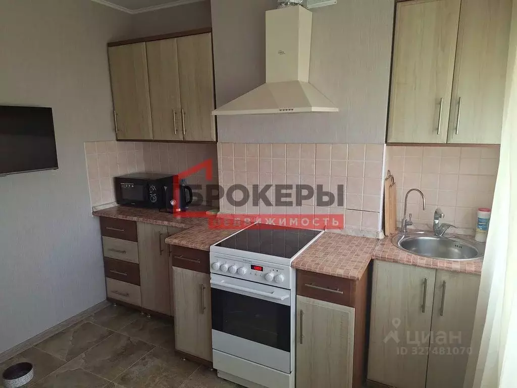 2-к кв. Севастополь просп. Октябрьской Революции, 56А (50.6 м) - Фото 1