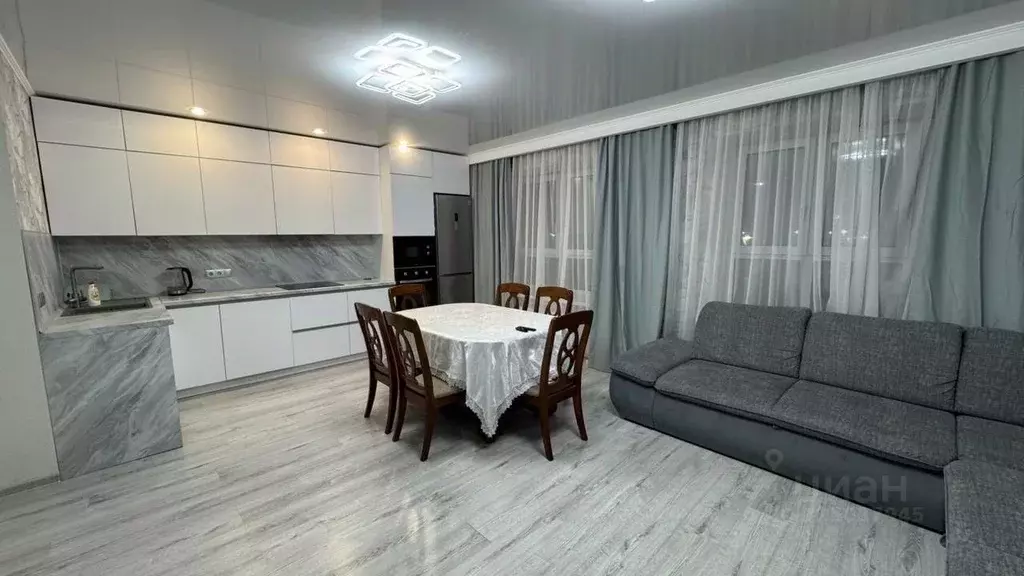 2-к кв. Татарстан, Казань ул. Азата Аббасова, 23А (53.0 м) - Фото 1