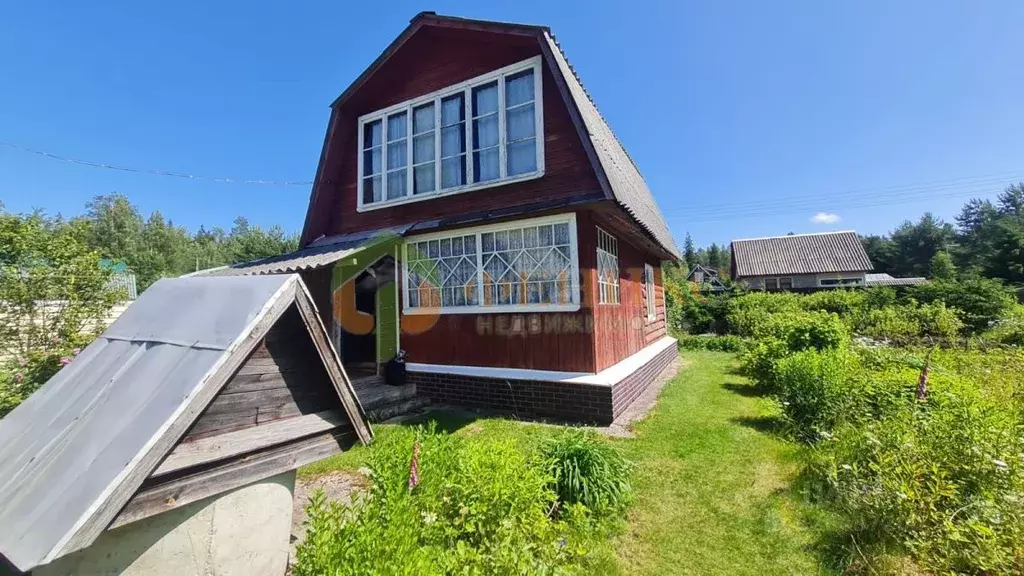 Дом в Ленинградская область, Выборгский район, Рощинское городское ... - Фото 1