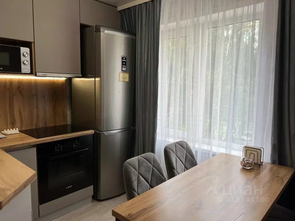 2-к кв. Кемеровская область, Юрга просп. Победы, 51 (55.0 м) - Фото 1