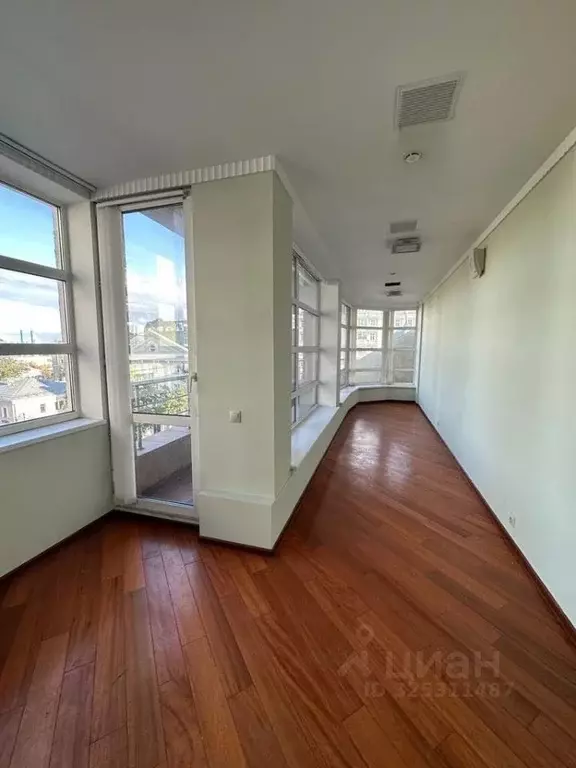 Офис в Москва ул. Остоженка, 28 (265 м) - Фото 2