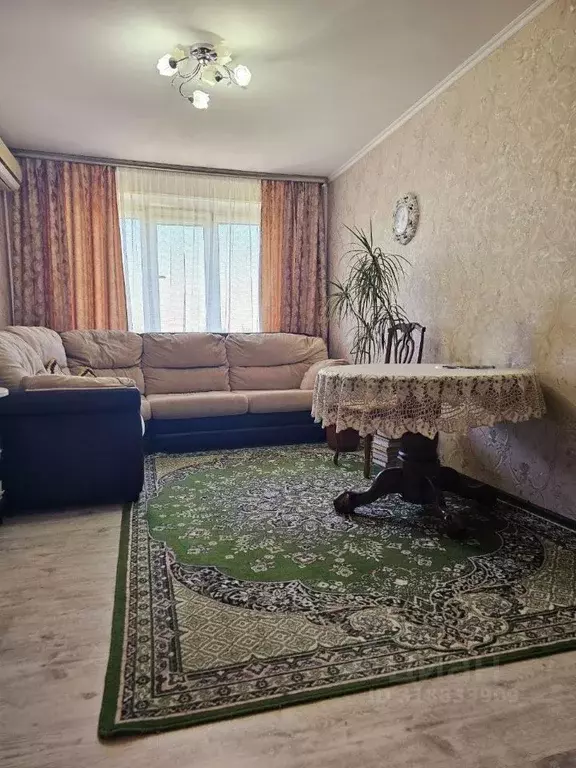 3-к кв. Оренбургская область, Оренбург ул. Чкалова, 46 (66.0 м) - Фото 0