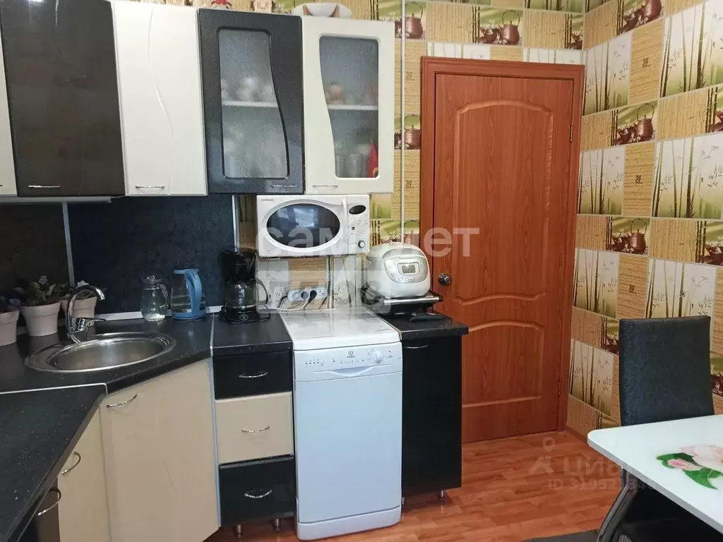 2-к кв. Ханты-Мансийский АО, Нягань Уральская ул., 19 (34.2 м) - Фото 1