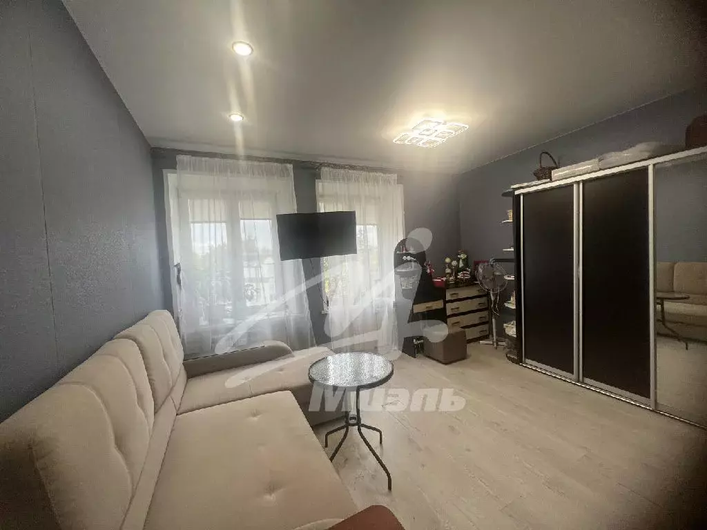 Продается комната в 4-комнатной квартире - Фото 1