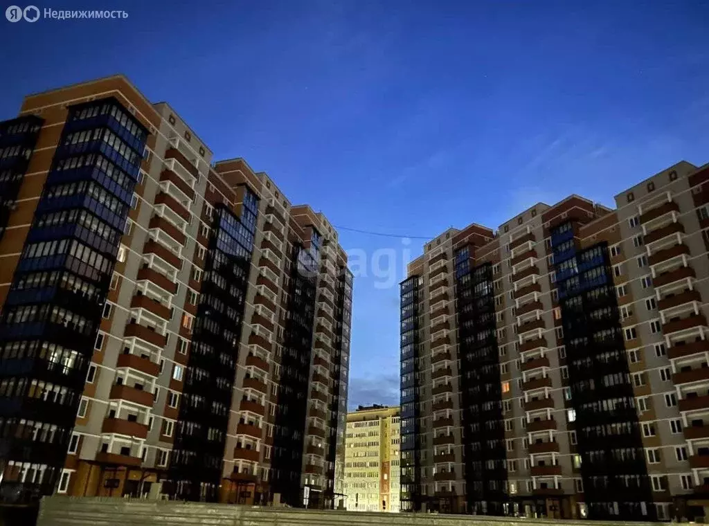 1-комнатная квартира: Омск, улица Б.Г. Шаронова, 27 (35 м) - Фото 2