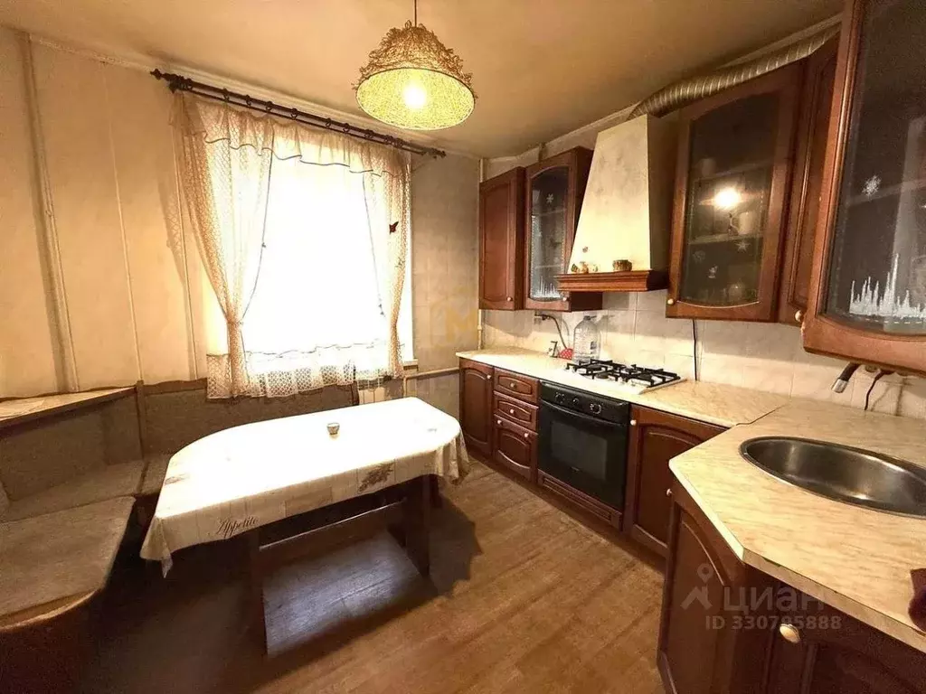 3-к кв. Белгородская область, Белгород ул. Есенина, 12 (71.7 м) - Фото 1
