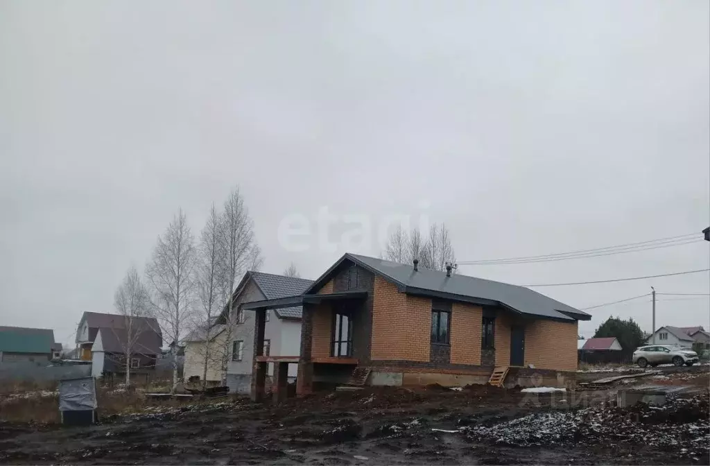 Дом в Башкортостан, Иглинский район, Акбердинский сельсовет, с. ... - Фото 2