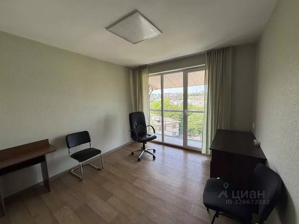 Помещение свободного назначения в Севастополь ул. Гоголя, 2 (15 м) - Фото 1