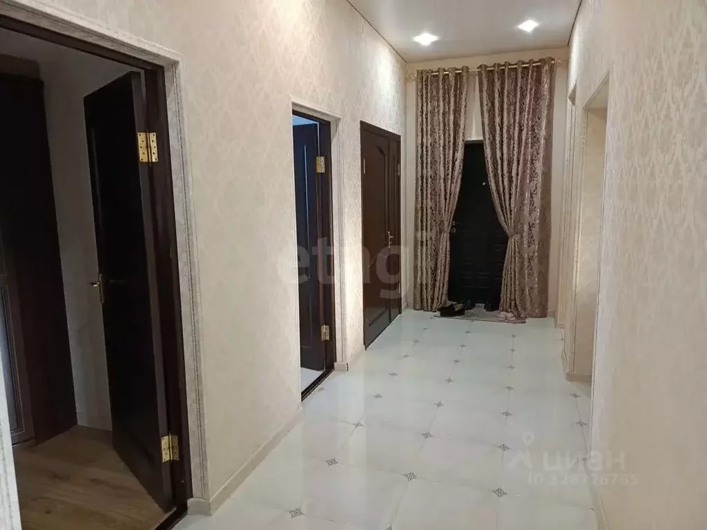 4-к кв. Ингушетия, Малгобек Центральная ул., 2 (100.5 м) - Фото 1