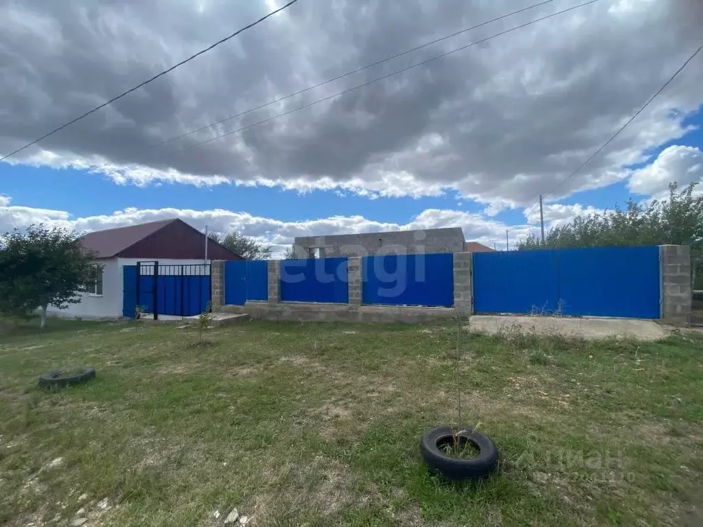 Дом в Ставропольский край, Грачевский муниципальный округ, с. ... - Фото 2