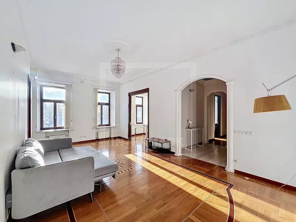 5-к кв. Москва Тверская ул., 12С8 (150.0 м) - Фото 1