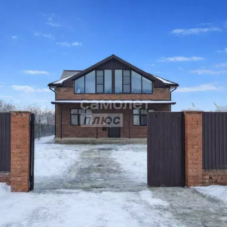 Дом в Краснодарский край, Приморско-Ахтарск Фестивальная ул. (236 м) - Фото 1